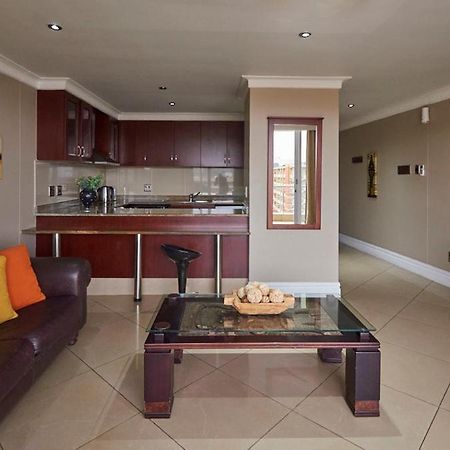 דורבן Point Waterfront The Sails Seaview Apartment -- Near Msc Cruise Terminal מראה חיצוני תמונה